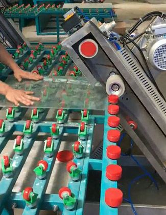 Ленточно-шлифовальный станок водяного типа